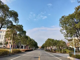 通往前方的道路