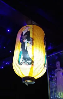黄色的花灯 黄色的花灯