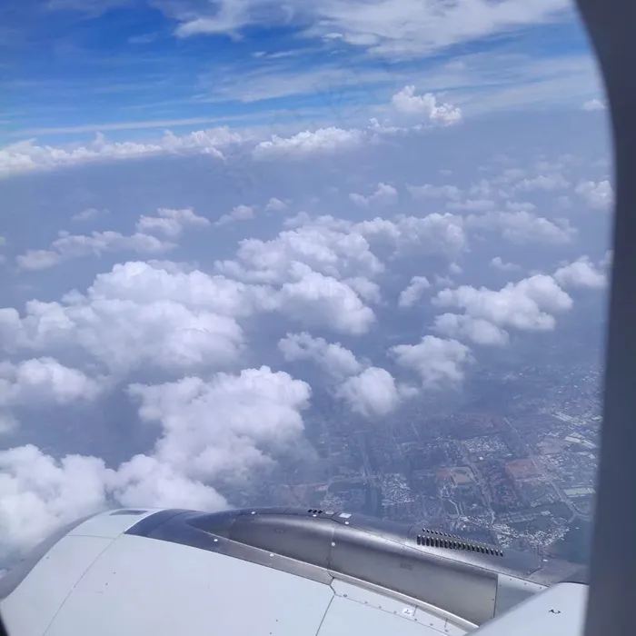 白色+天空