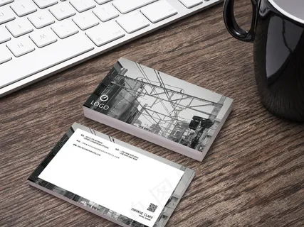 灰白色简约大气商务通用名片设计