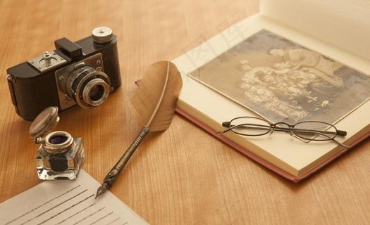 相机 羽毛钢笔图片