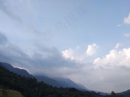 天青色等烟雨