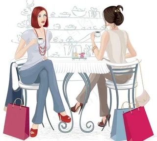 购物后喝咖啡聊天的女人图片