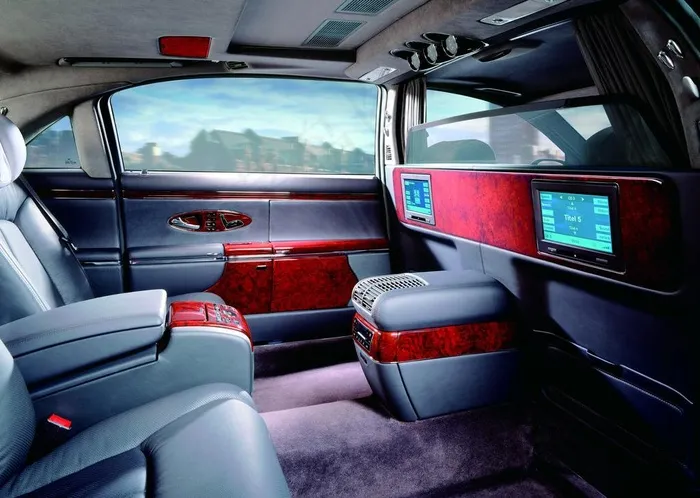 迈巴赫奢华内饰图片