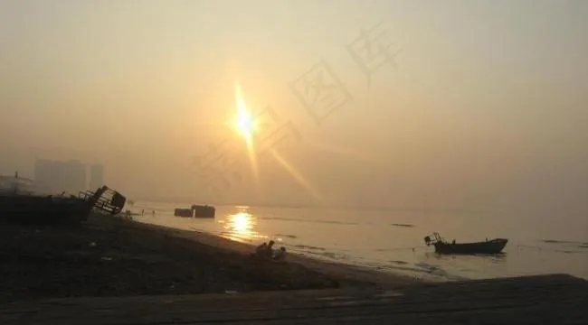 海边日出图片