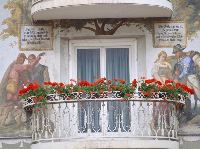 欧式白色窗台图片