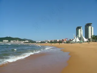 威海沙滩美景图片