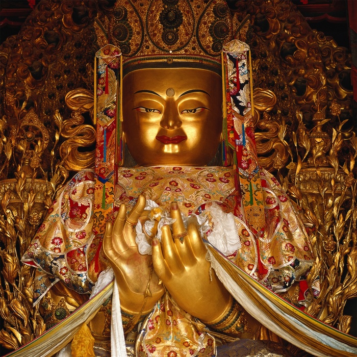 寺院里的佛像
