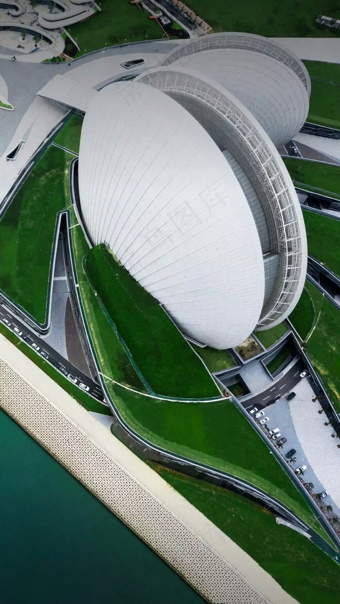 贝壳形状的建筑高清摄影图片