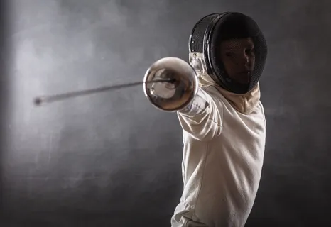 击剑运动的人物高清图片