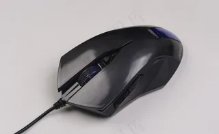 黑色游戏鼠标图片