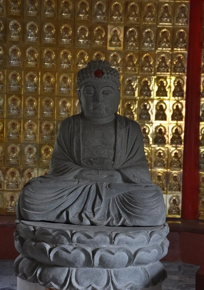石雕观音座莲图片