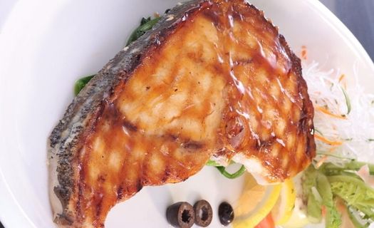 阿拉斯加深海鲔鱼扒图片