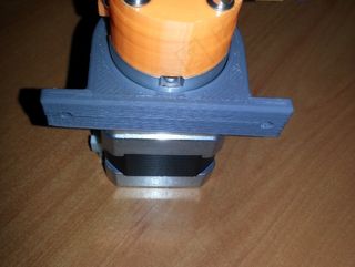 柯塞尔小型挤出机夹