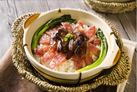 煲仔饭、腊味煲仔饭、美食、饭、饮食行业、美味、好吃、香
