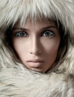 皮草服饰模特美女图片