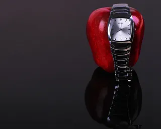 水果手表静物摄影图片