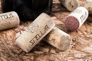 酒包装酒VI设计效果图贴图样机模板...