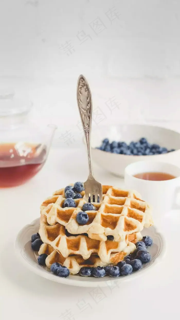 蓝莓华夫饼高清摄影图片