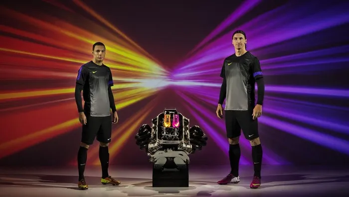 nike足球系列广告宣传平面图片