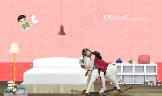 骑木马的小女孩图片 骑木马的小女孩图片