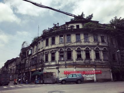 潮汕 汕头 老市区 小公园 旧楼 ...