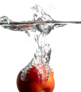 入水的番茄