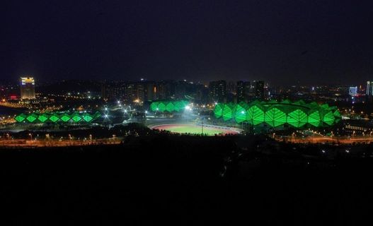 深圳龙岗大运场馆夜景图片