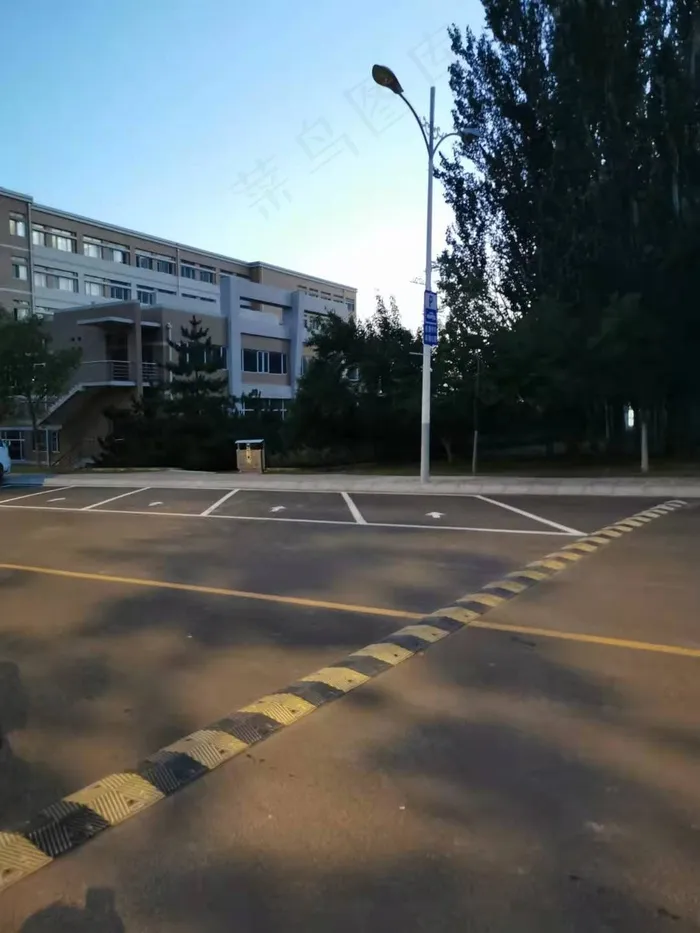 城市中的天空