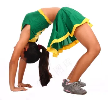 活跃的拉拉队练习