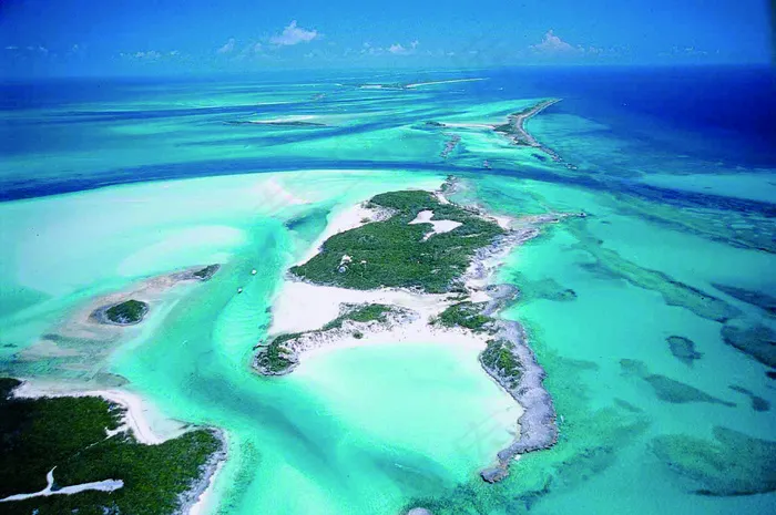 碧绿海滩海岸线图片