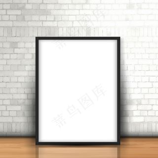 靠墙的一张空白照片