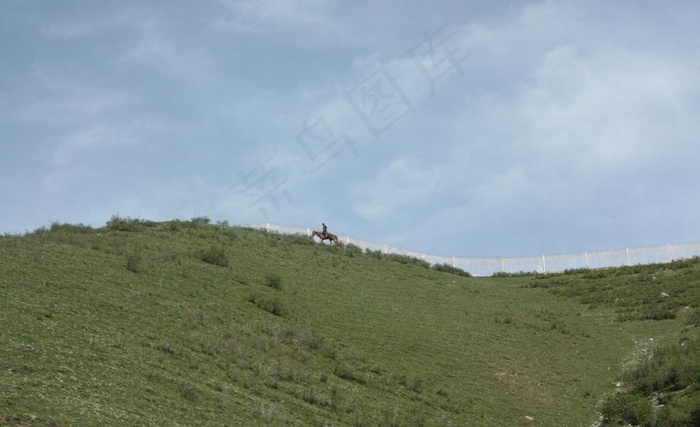 南山牧场距市区75公里 地处中山与...