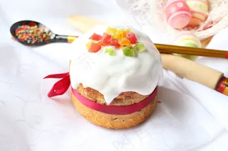 复活节上美味的蛋糕