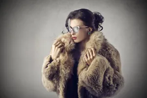 皮草服装模特美女图片