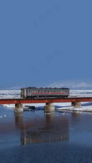 桥上的小火车高清摄影图片