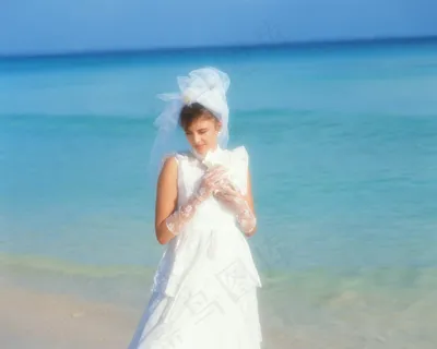 海滩新娘图片