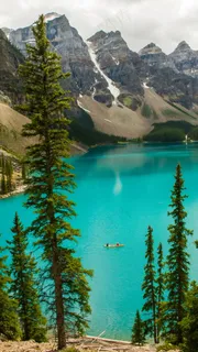 湖泊上的小船高清摄影图片 (2)