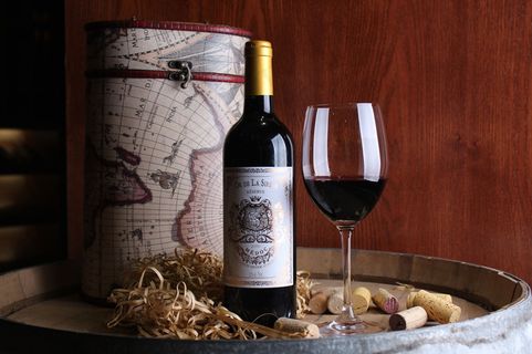 美人鱼传说红酒图片