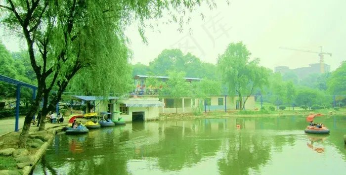 湘潭菊花塘公园的自然风景图片