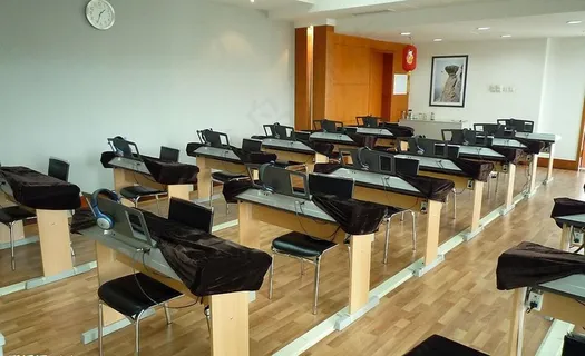 首都师范大学附属中学电钢琴教室图片