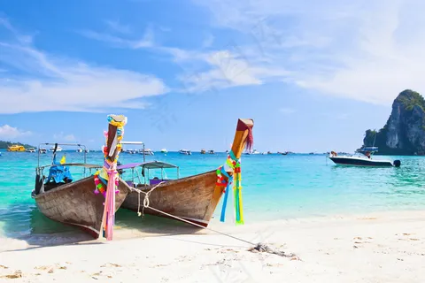 海边的游船 海边的游船