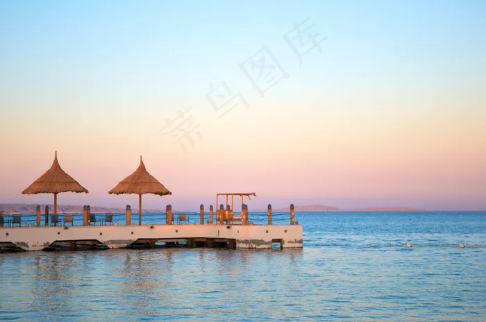 海边休闲图片