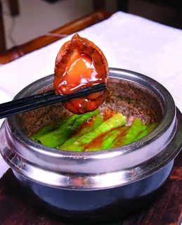 石窝秋茄鲍鱼图片 石窝秋茄鲍鱼图片