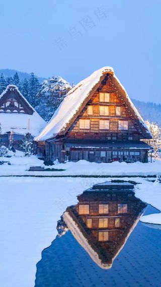 被雪覆盖的房屋高清摄影图片