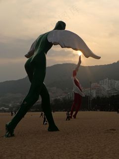 大梅沙的塑像图片