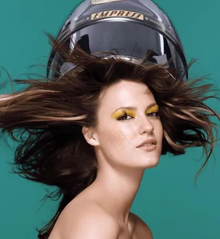 美发美女创意广告图片