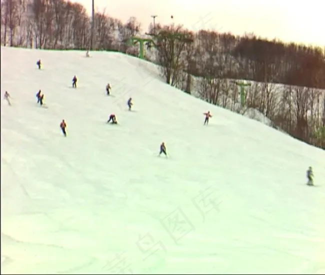 雪山滑雪森林视频素材模板下载