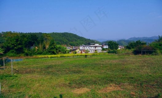 乡村田园风光 足球场图片