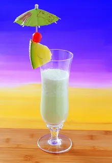 撑着小伞的饮品